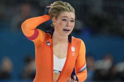 Auksjonerte bort drakt – fikk millionbeløp