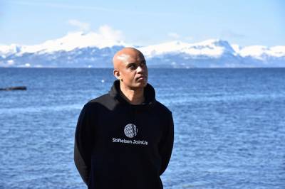 width=device-width, initial-scale=1