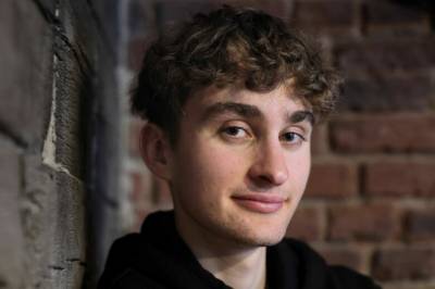 Paul (19) ryster stjernene: – Han er laget av reint gull