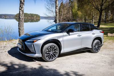 «Luksus-Toyota» med flyratt