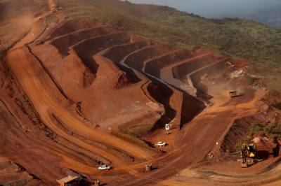 Vil vippe erkerivalen ned fra tronen i gigantfusjon