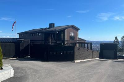 Har kuttet prisen på Kollen-villa med 12 millioner