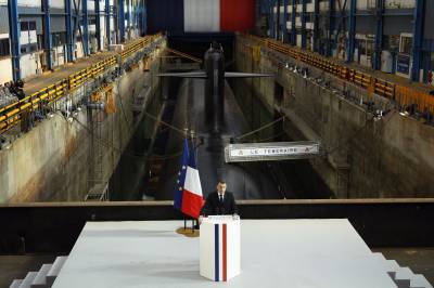 DN mener: Norge bør takke ja til en plass under Frankrikes atomparaply