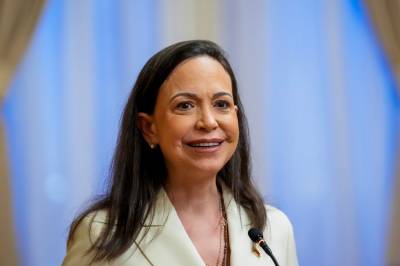 Nobelkomiteen presiserer: Ikke mulig å gi fredsprisen videre til andre