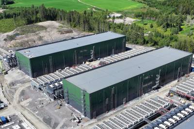 Tekgigantene ler hele veien til strømbanken
