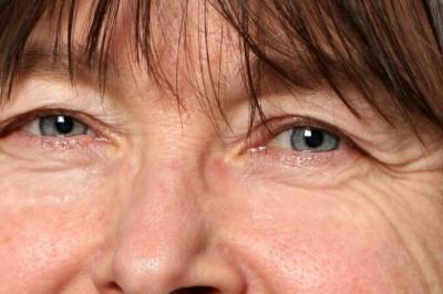 Influensa fortsetter å øke: – Kan være lurt med munnbind