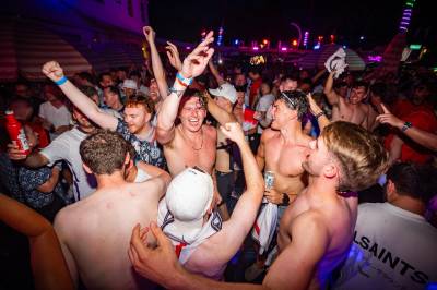 Festet sammen på Miami Beach: - Haaland scorer!