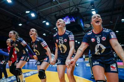 Over millionen så håndballjentene ta VM-gull