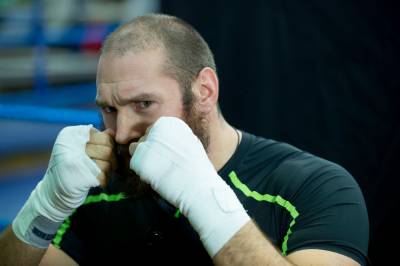 Fabio Wardley håper å utfordre Tyson Fury ... hvis begge vinner vårens kamper mot Dubois og Makhmudov