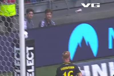 0-2: Carlstrand, AIK