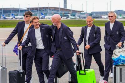 Spesialdesigner kofferter for landslaget: – Dette er jo utenfor alt