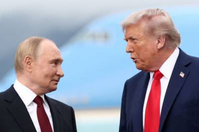 Trump opphever sanksjoner: – Kryper for Vladimir Putin