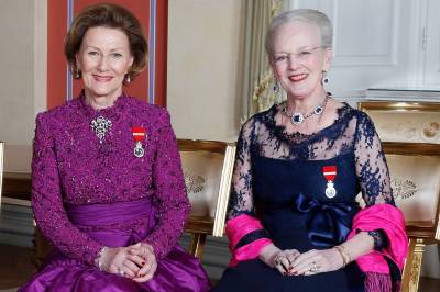 Kongelig kunstmøte: Dronningene Sonja og Margrethe stiller ut egne bilder