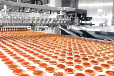 Ultraprosessert: I støyen rundt grovbrød og makrell i tomat forsvinner noe viktig, mener forskere