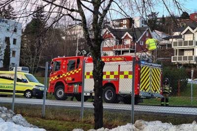 width=device-width, initial-scale=1