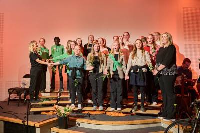 Premieren på «Bedre Sammen» samlet full sal &bull; Birkenesavisa