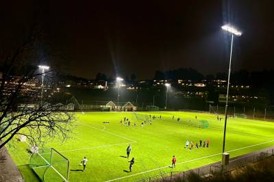 Til Holmlia fra Oslo: Fotballbane til 40 mill.