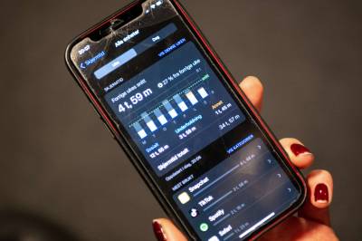 Sverige innfører mobilforbud i grunnskolen fra høsten