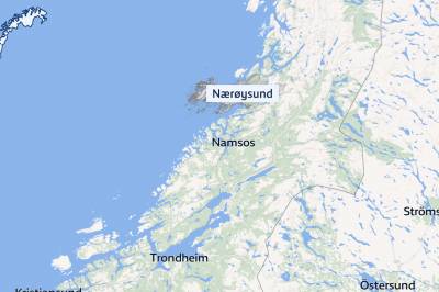 Buss med skolebarn har sklidd av veien