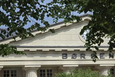 Oslo Børs åpner ned, men Kongsberg-aksjen gjør et byks