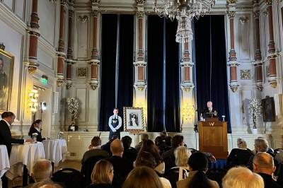 Munch-bilder solgt for 15 millioner på auksjon i Oslo