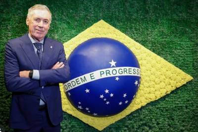 Carlo Ancelotti har signert