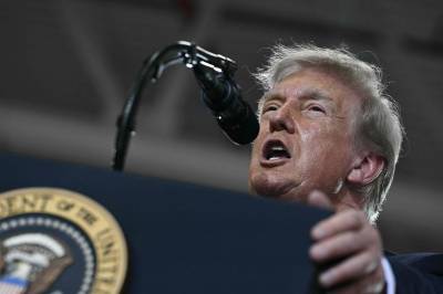 Oljeprisfall etter meldinger om samtaler mellom USA og Iran