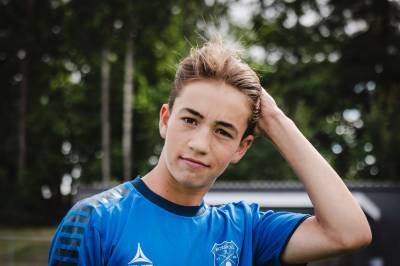 Jonathan (15) trosser fotballtrenden: – Ville mistet fotballgleden