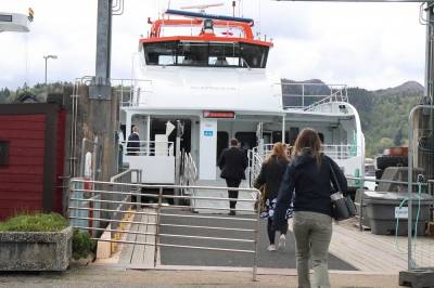 Buss for båt etter drifts­problem