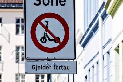 - Har ikke noe på fortauet å gjøre