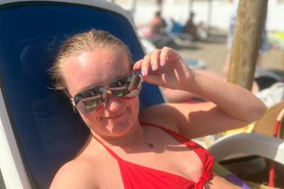 Solbriller på utsiden, men «hjemmekino» på innsiden