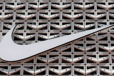 Nike etterforskes for diskriminering av hvite ansatte