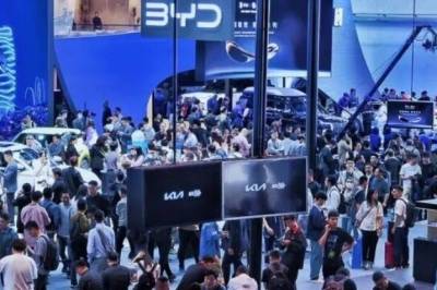 Auto China: Større enn noensinne