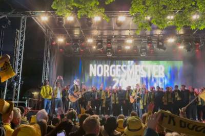 Se Glimt-fansen feire gullet etter cup-finalen