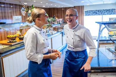 – Egentlig skulle det bare bli én sommer, men så trivdes vi så godt