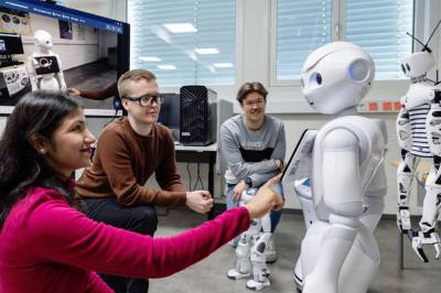 Deltagerne ble irritert når roboten Pepper ble overivrig etter å vinne i Ludo