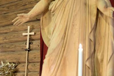 Historien blir sjelden bedre av å bytte ut én ensidig fortelling med en annen
