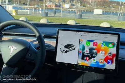Tesla forsinker Apple CarPlay-implementeringen igjen
