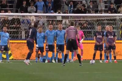Se høydepunktene: Drømmescoring fra Tel - Tottenham seiret etter straffer mot Sydney FC