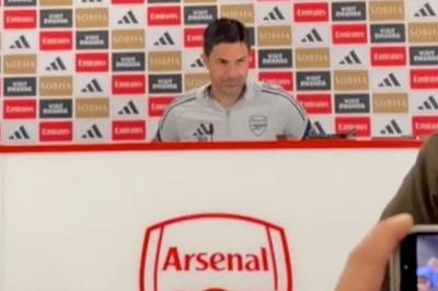 Latter i salen da Arteta fikk Haaland-spørsmål