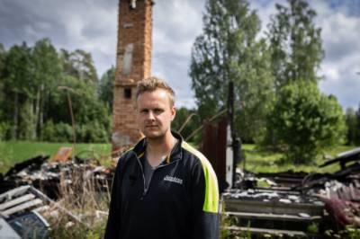 Anton (29) reddet Ragge fra flammene – så forsvant han