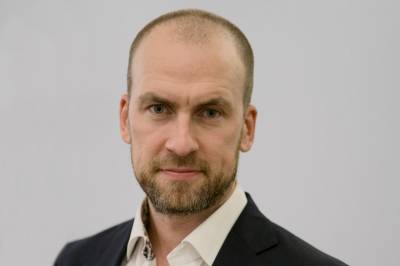 Forvalter Jakob Gravdal satser på attraktivt prisede vekstaksjer