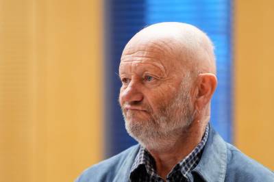 Stein Lier-Hansen sier at han har jobbet svart for 1,8 millioner kroner