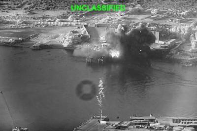 USA bomber togstasjon og flyplass