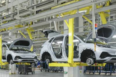 Tror robotene kan ta helt over