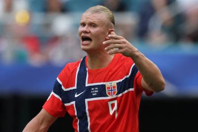 Haaland slaktes i England