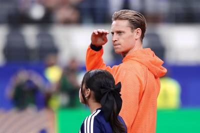 Følg Nederland mot Sverige her