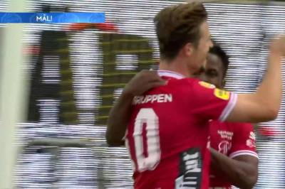 Simon Olsson med mål mot Mjällby