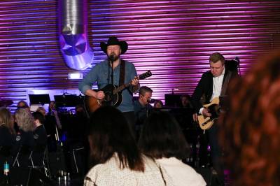 Gir ut ny låt etter «Sistemann ut»