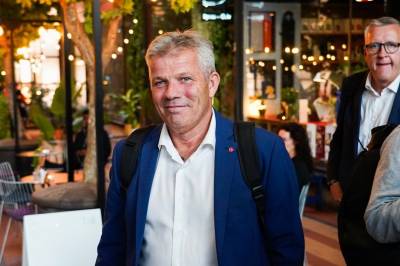 Skjæran vurderer nye gulrøtter for kommunesammenslåing